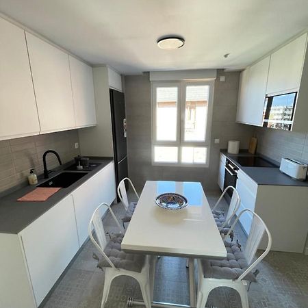 Apartamento Recien Reformado En Somo Junto Iglesia Exterior foto